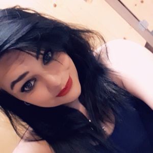 Meet your Posher, Rebecca